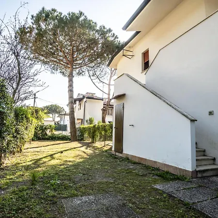 Modern Holiday In Near Sea Holiday home